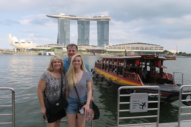 Singapore Group History & Culture Tour:River Cruise, Hawker Dinner & Tea Tasting - Tour Highlights