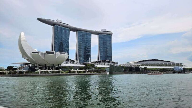 Singapore: Guided City Tour by Amphibious Duck Boat - Good To Know