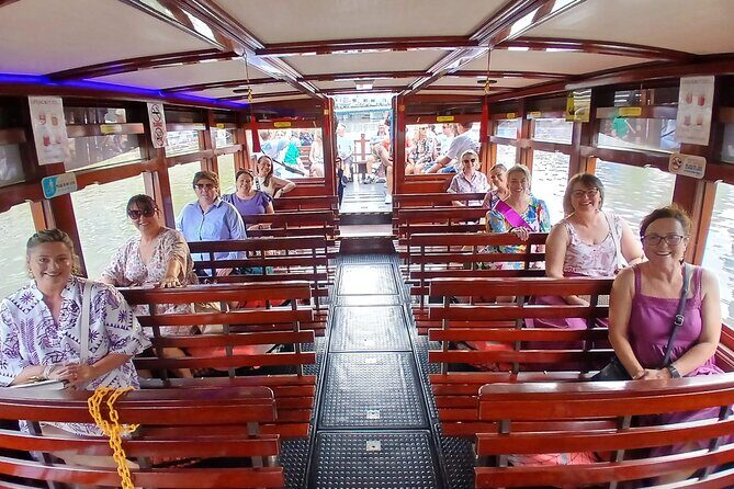 Singapore Guided Night Tour with 2 Light Shows & River Cruise - Marina Bay Sands Spectra Show: A Nighttime Laser Spectacle