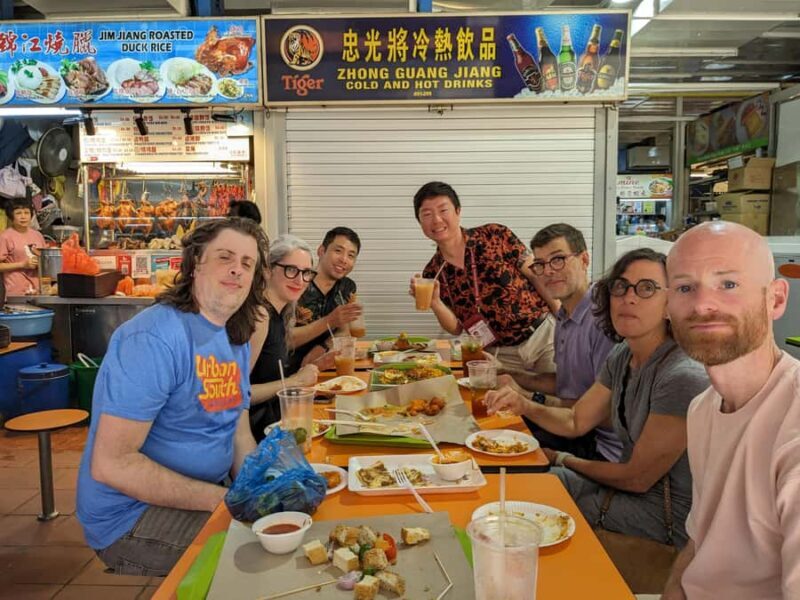 Singapore: Half-Day Street Food & Street Art Walking Tour - Food Tastings and Culinary Insights
