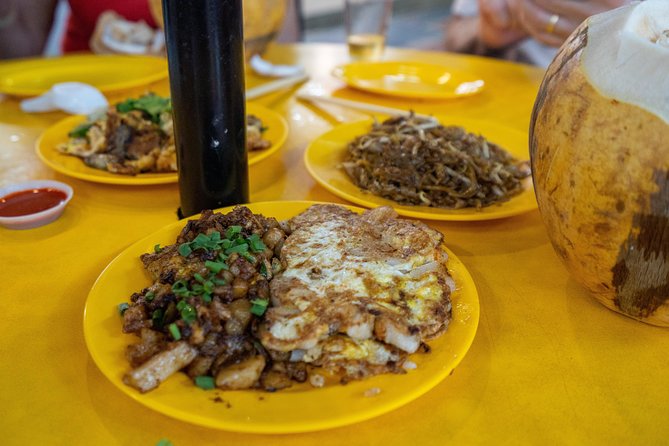Singapore Hawker Food Tour and Neighborhood Walk - Positive Reviews and Recommendations