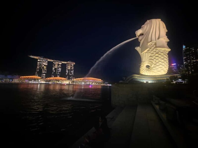 Singapore: Highlights & Hidden Tiong Bahru Private Tour - In-Depth Review: Singapore Highlights & Hidden Tiong Bahru Private Tour