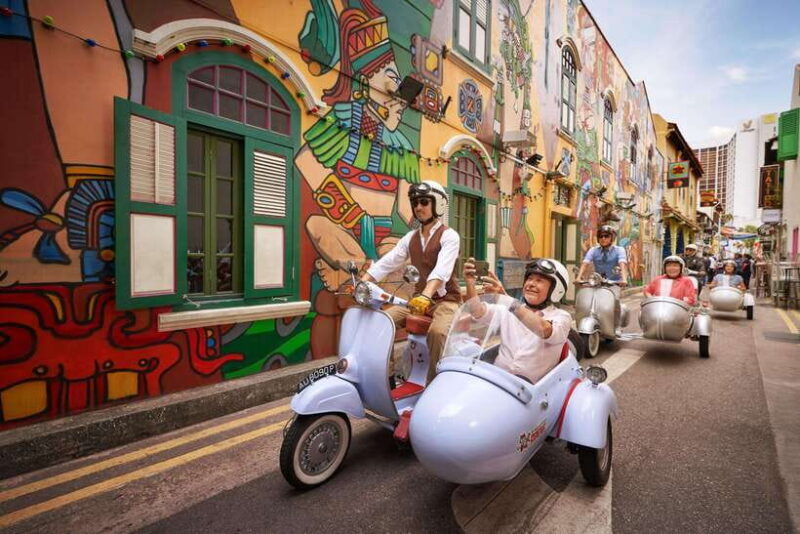 Singapore: Kampong Glam & Civic District Vespa Sidecar Ride - An Introduction to the Vespa Sidecar Adventure
