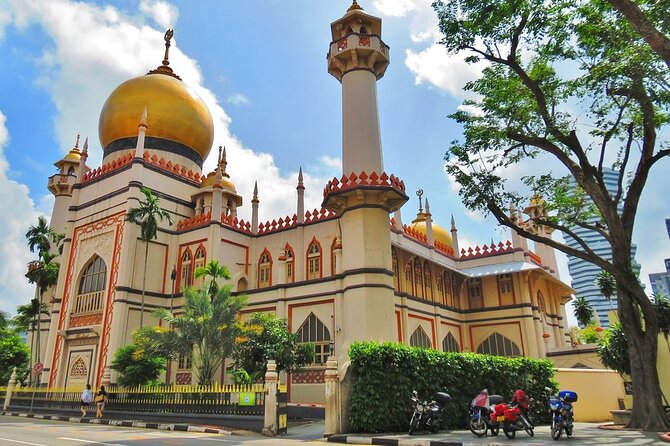 Singapore Kampong Glam Hidden Gems Private Walking Tour - Local Secrets