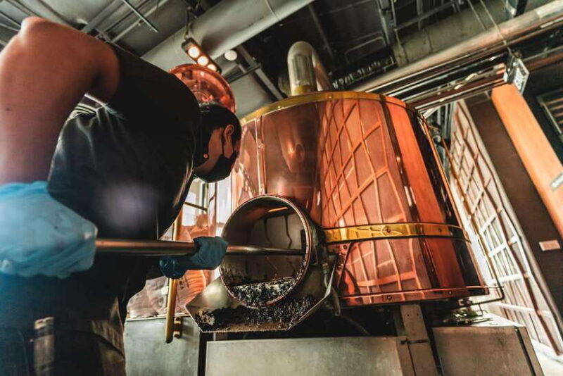 Singapore: LeVeL33 Rooftop Brewery Tour & Craft Beer Tasting - The Sum Up