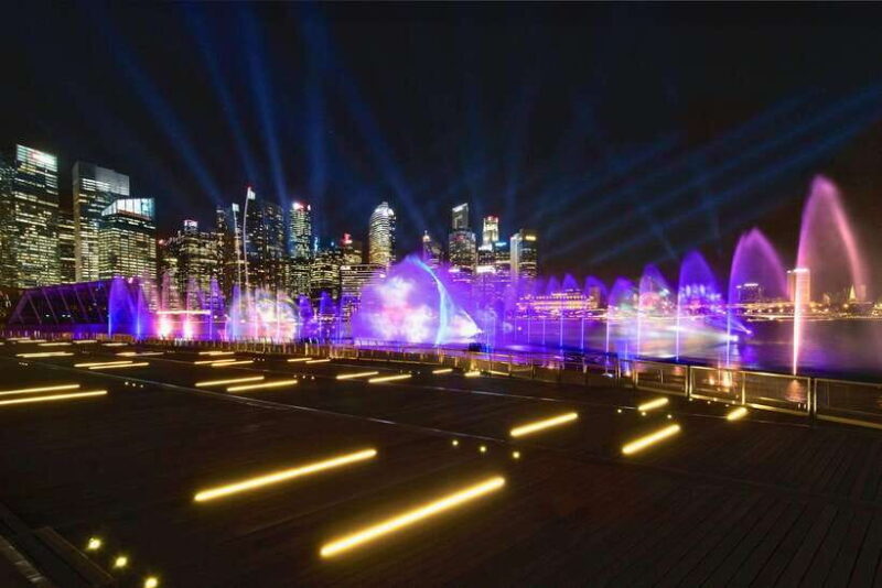 Singapore: Marina Bay Nighttime Walking Tour - Why This Tour Is a Good Fit
