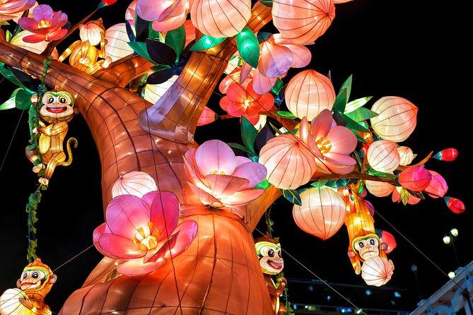 Singapore Night Tour With a Local: Private & 100% Personalized - Exclusive Personalized Tour Experience