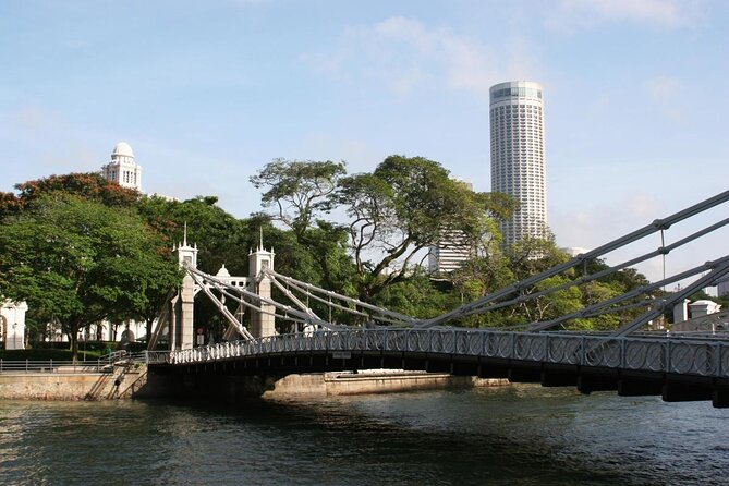 Singapore Nightlife: Street Food, Night Views and Drinks - Must-Try Street Food Delights
