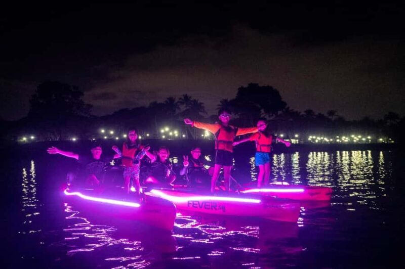 Singapore: Pasir Ris Park LED Night Kayak Tour with Mussels - The Mussel Harvesting Highlight
