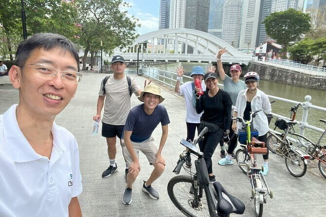 Singapore Private Brompton Bike City Tour - Crossing the Iconic Bridges: Cavenagh and Anderson