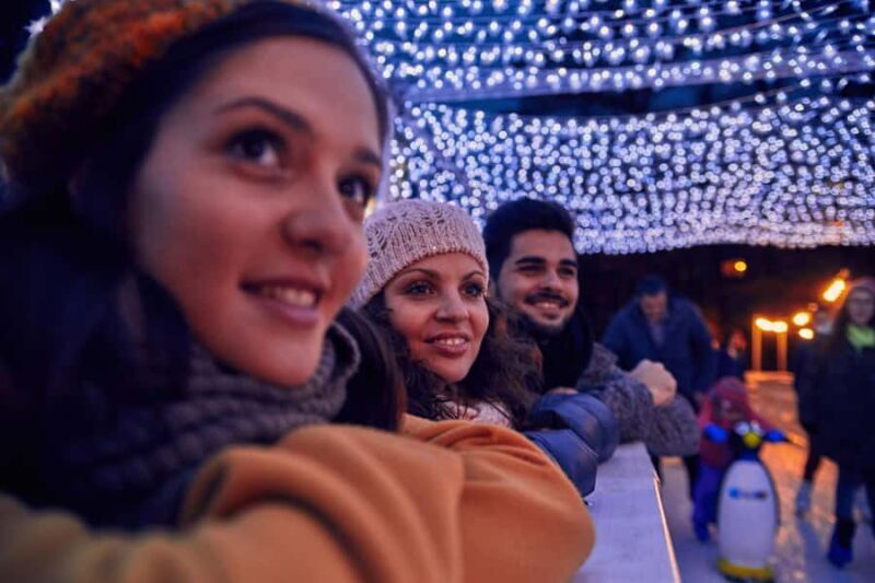 Singapore: Private Christmas Walking Tour - Exploring the Singapore: Private Christmas Walking Tour in Detail  