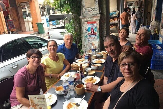 Singapore Private Street Food Walking Tour With A Licensed Guide - The Sum Up