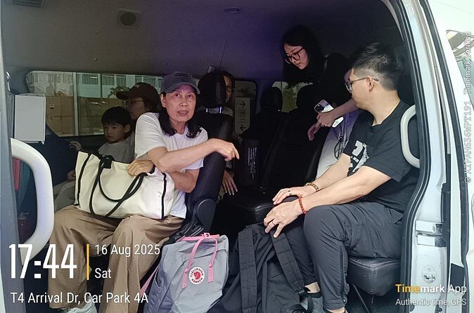 Singapore Private Transport Minibus 13 Seater - Real Insights from Reviews (Based on Available Data)