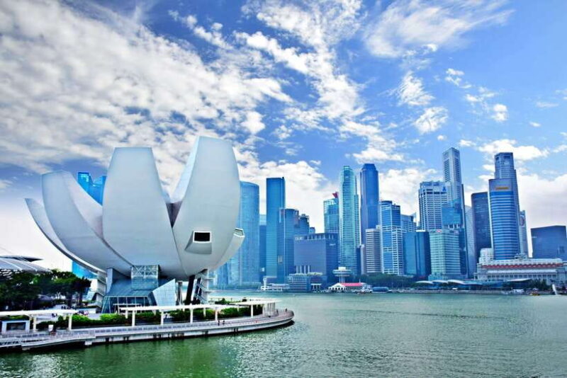 Singapore: Private Walking Tour with a Local - What Is the Private Walking Tour With a Local?