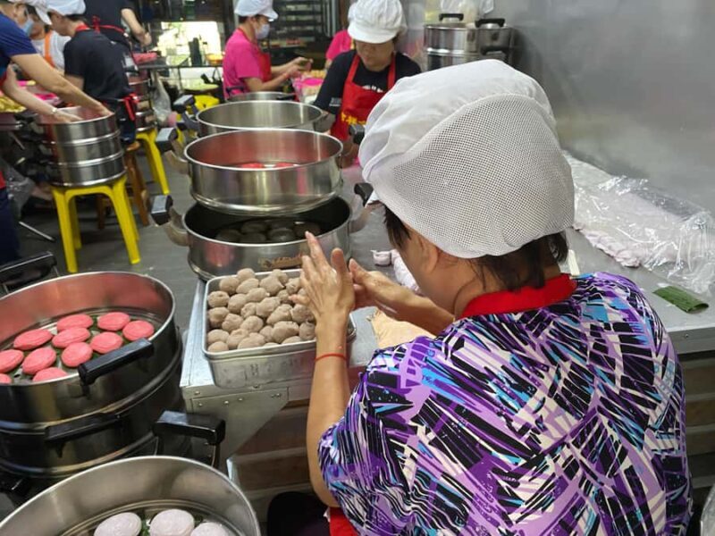 Singapore: Public Housing & Local Life Private Walking Tour - FAQs