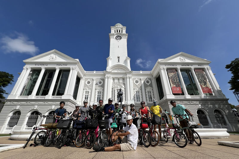 Singapore Rail Corridor Half-Day Bike Tour - From the Rail Corridor toward central Singapore