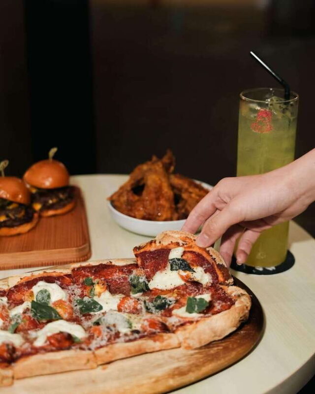 Singapore: RedTail Bar by Zouk Dining Packages - Who Will Love This Experience?