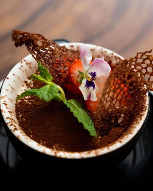 Singapore: RedTail Bar by Zouk Dining Packages - The Sum Up