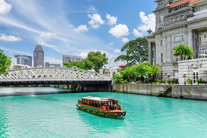 Singapore River Cruise Scenic Journey Modern History - An Authentic Heritage Journey on a Traditional Bumboat