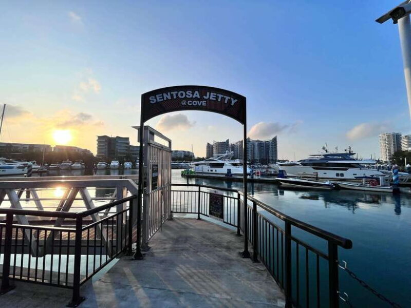 Singapore: Southern Island Speedboat Tour - An In-Depth Look at the Southern Island Speedboat Tour