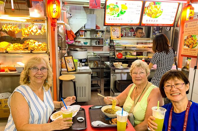 Singapore Street Food Tour With a Local: a Feast for Foodies 100% Personalized - Featured Review and Overall Ratings