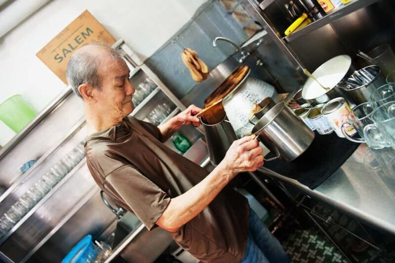 Singapore: The Local Breakfast Club - Practical Details & Tips