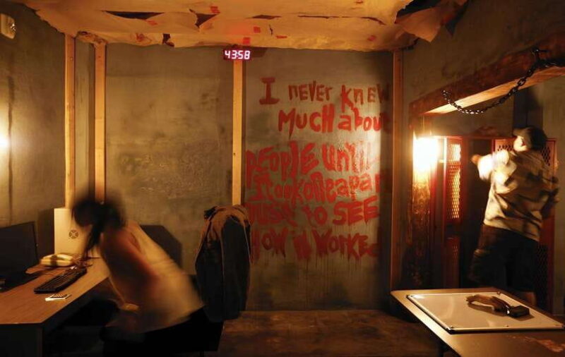 Singapore: Trapped Escape Room Entry Ticket - Good To Know  