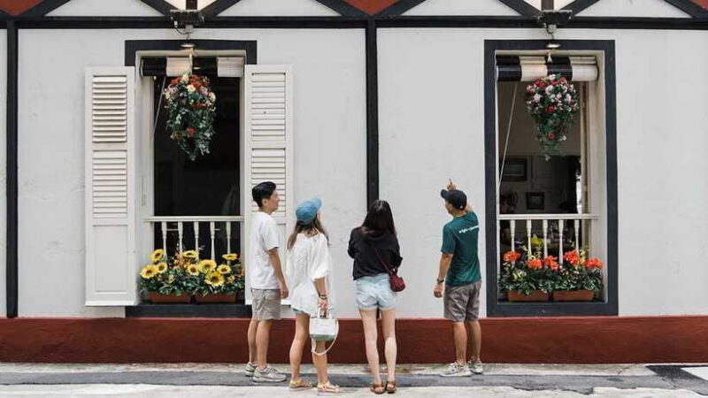 Singapore: Walking Tour with Immigrant Stories & Snacks () - FAQs