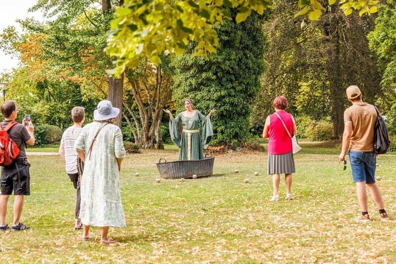 Singing: Historical city tour with Duchess Hadwig of Swabia - An In-Depth Look at the Tour Experience