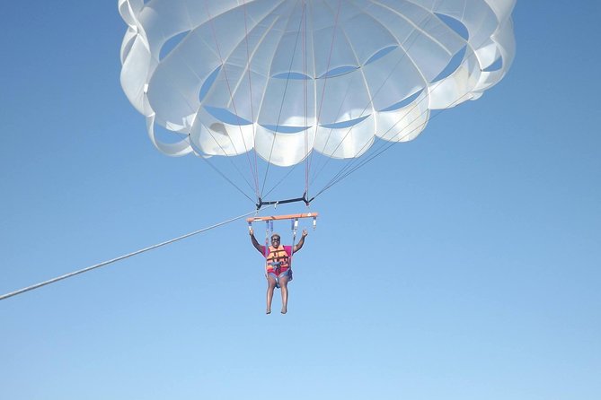 Single, or Double PARASAILING in Cabo With Views of the Arch - Inclusions and Pickup Details