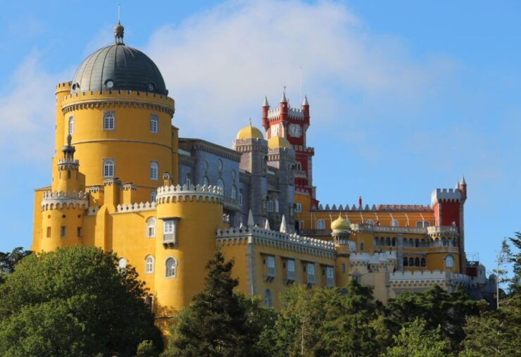 Sintra and Cabo Da Roca Half Day Private Tour From Lisbon - Driver Information and Services