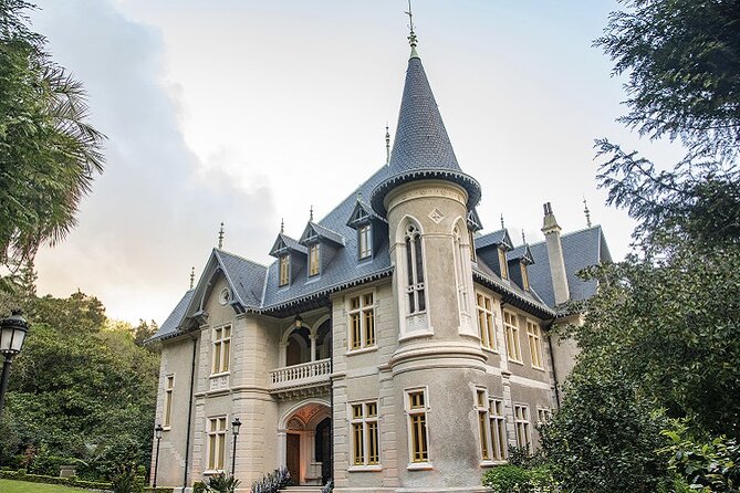 Sintra and Cascais Private Tour With Transportation - Vehicle Information