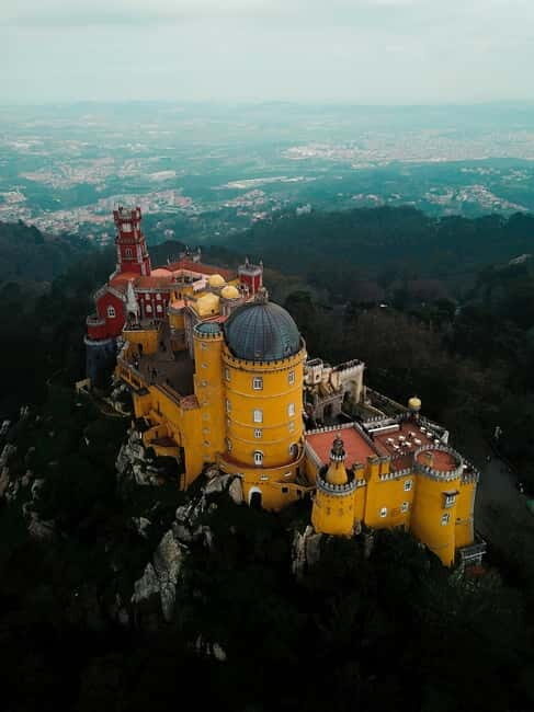 Sintra & Cascais: Palace and Castle Private Tour with Guide - Who Should Consider This Tour?