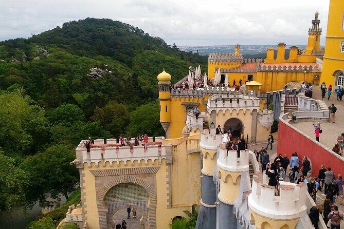 Sintra & Cascais Tour - Who Should Consider This Tour?