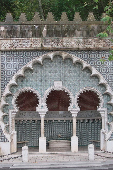 Sintra: Hidden Gems Guided Walking Tour - Meeting Point and Language Options