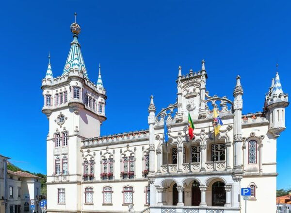 Sintra: Hidden Gems Guided Walking Tour - Experiencing Charming Sintra Streets