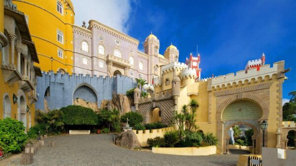 Sintra: Pena Palace, Cabo Da Roca & Cascais, Private Tour - Pena Palace: A Romantic Gem