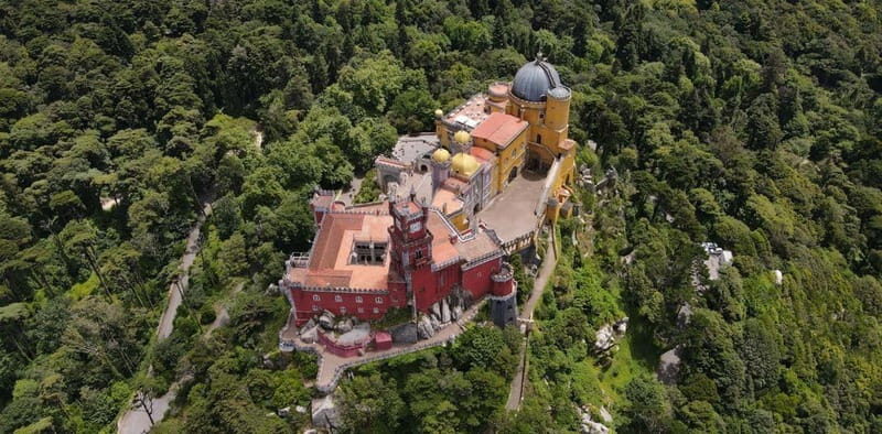 Sintra: Pena Palace & Coastal Gems Day Tour with Fast Track - Exploring the Itinerary in Depth