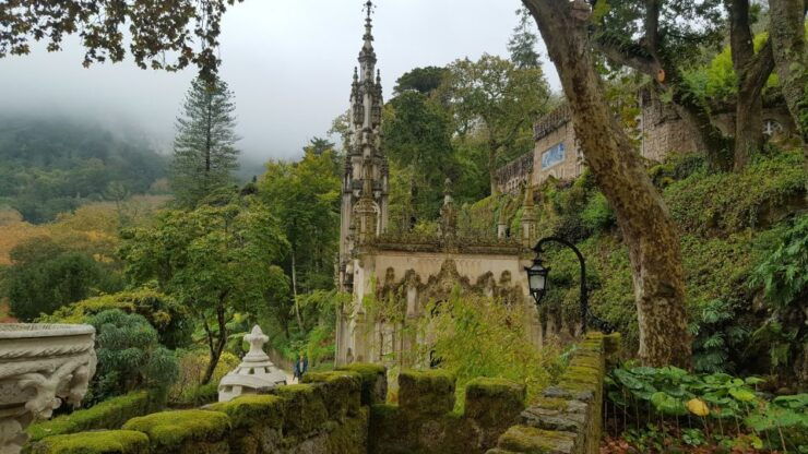 Sintra: Quinta Da Regaleira and Sintra Town Walking Tour - Experience Highlights
