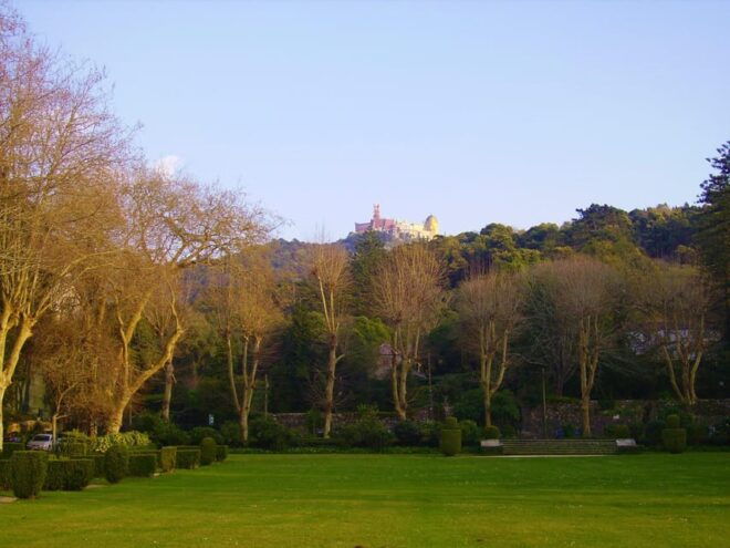 Sintra Walking Tour: History and Palaces - Unique Tour Experiences