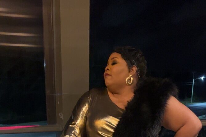 Sip & Solve Immersive Murder Mystery Experience in The Bahamas - What Is the Sip & Solve Murder Mystery Experience?