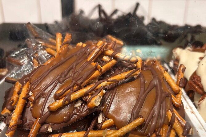 Sips & Sweets - Canadian Evening Food Tour - Who Should Consider This Tour?