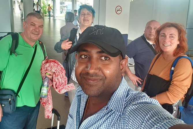 Sir Lanka Airport (BIA CMB) to Negambo City Private Transfer Pickup And Drop - Booking Options