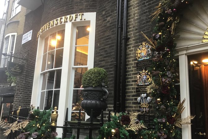 Sir Winston Churchill Private Walking Tour & War Rooms - Pickup and End Point