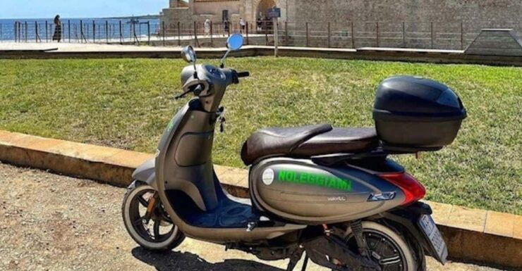 Siracusa E-Scooter 125CC Rental Service - Good To Know