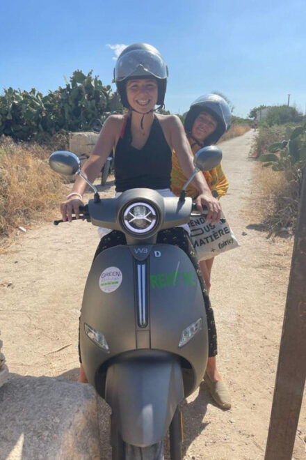 Siracusa E-Scooter 125CC Rental Service - Booking Process