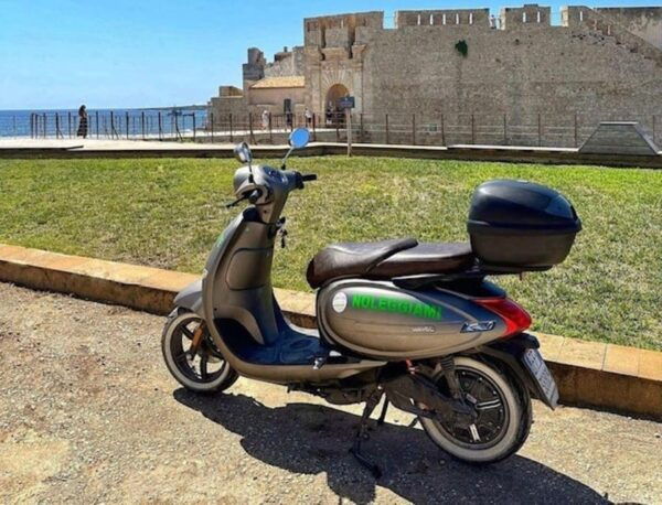 Siracusa E-Scooter 125CC Rental Service - Contact and Support