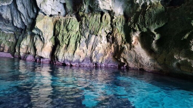 Siracusa:Boat Excursion of Ortigia and Sea Caves + Swim Stop - Good To Know