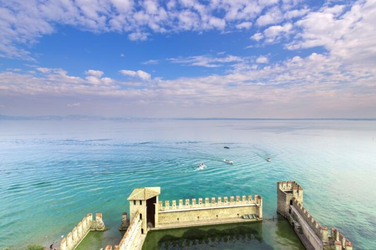 Sirmione and Isola Del Garda Typical Venetian Speedboat Trip - Tour Highlights