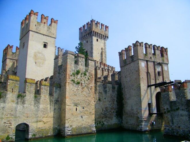 Sirmione Private Tour: on the Shores of Lake Garda - Description